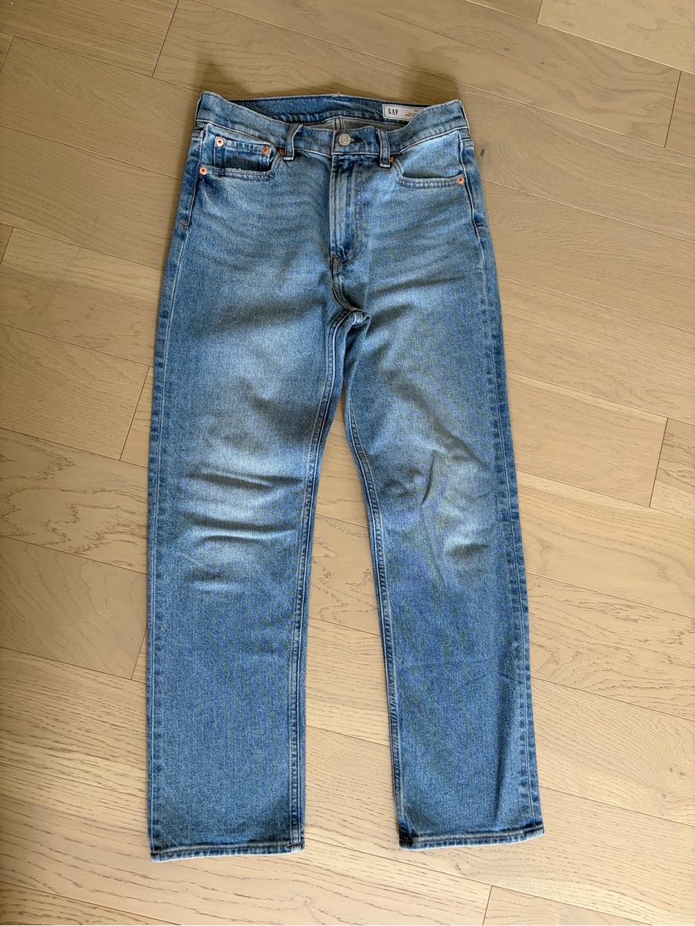 GAP Women’s Mid Wash Blue Straight Jeans
